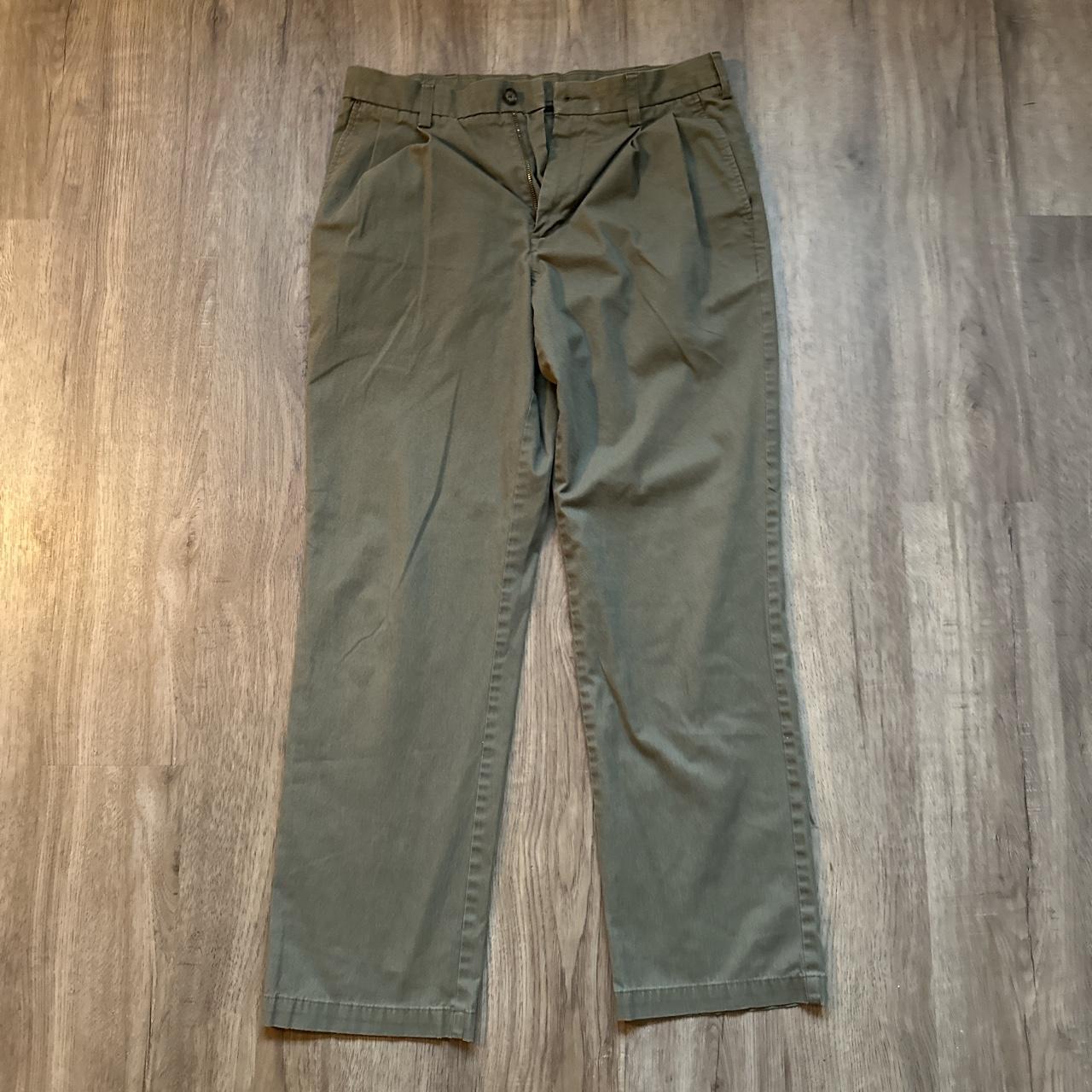 Croft & Barrow Classic Fit Pants size 32x32 - Depop