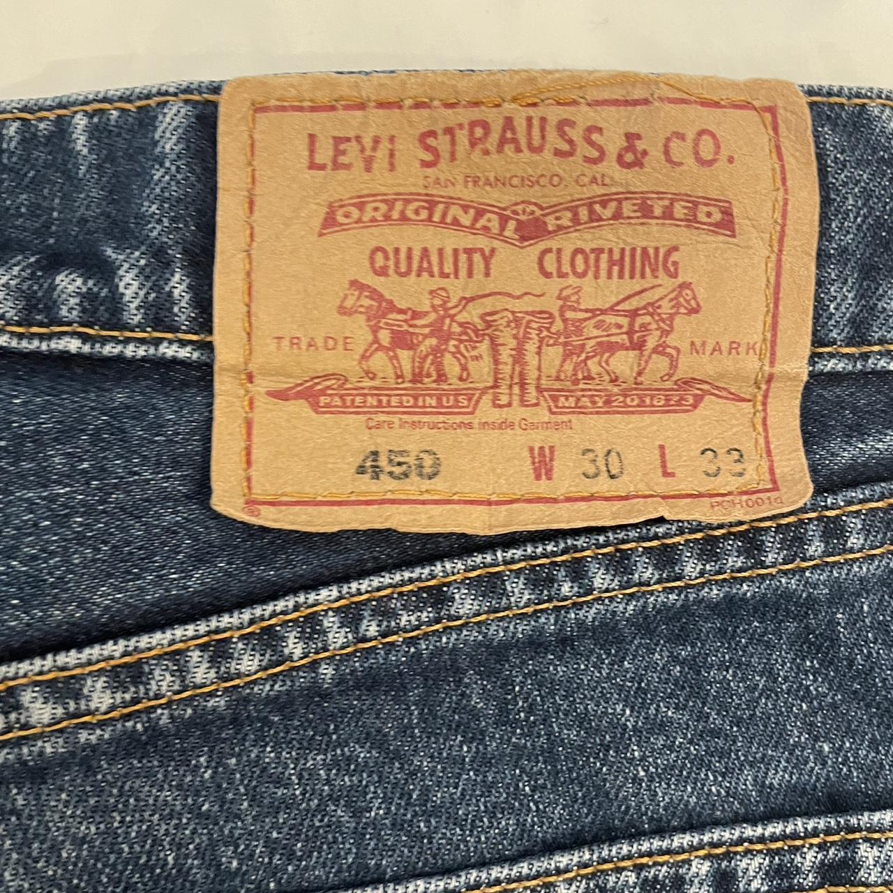 Levi's Women's Navy Jeans | Depop