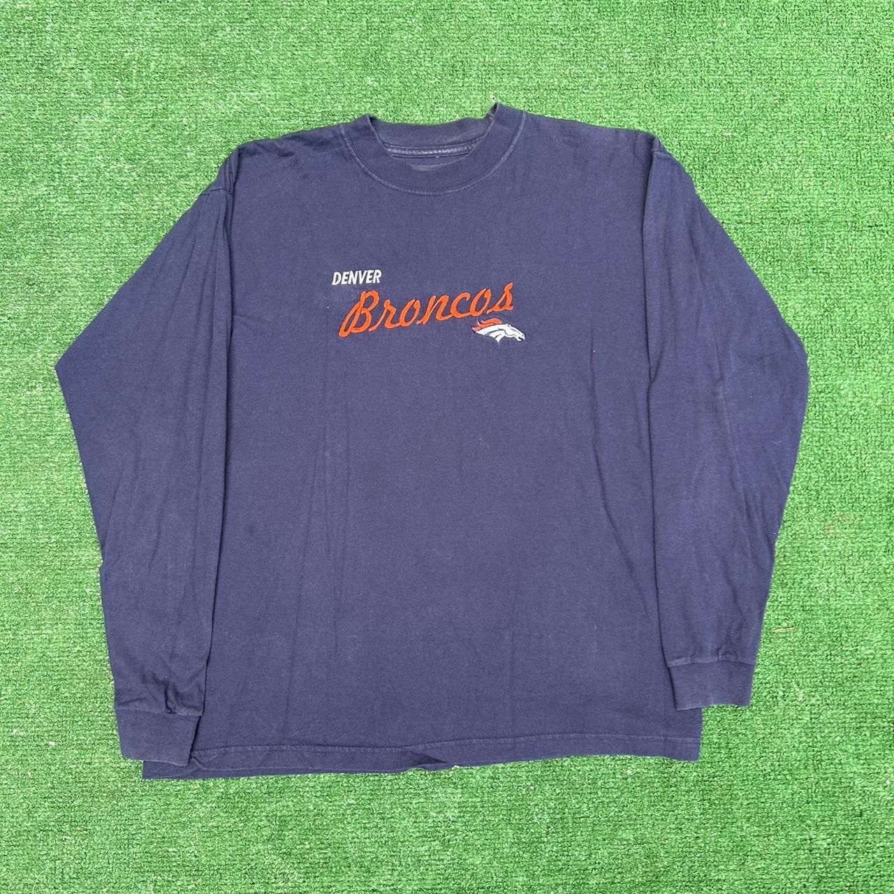 ShopSaviorClothing 90s Vintage Broncos T-Shirt | Broncos Long Sleeve T-Shirt | Denver Broncos Graphic Tee | Vintage NFL Shirt