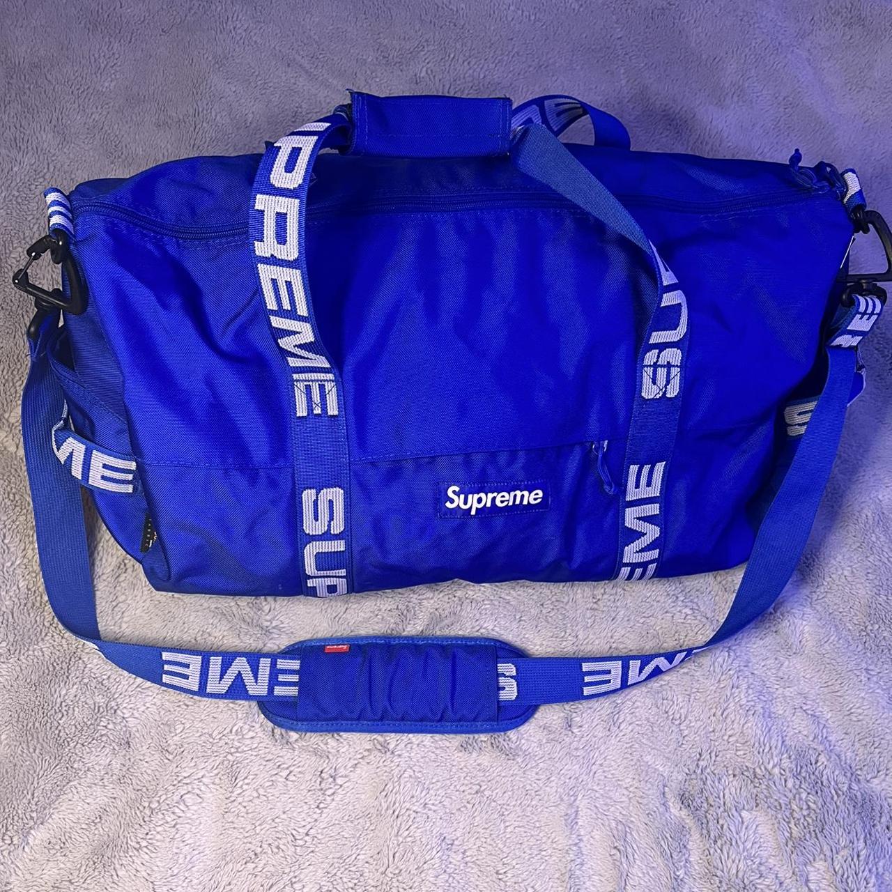 Supreme duffle-bag - Depop