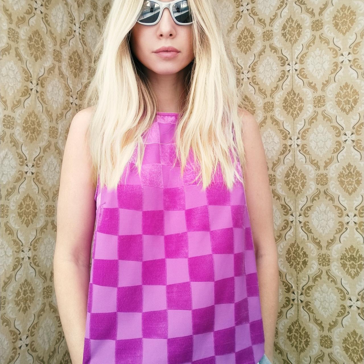 River Island Women's Pink Tshirt Depop