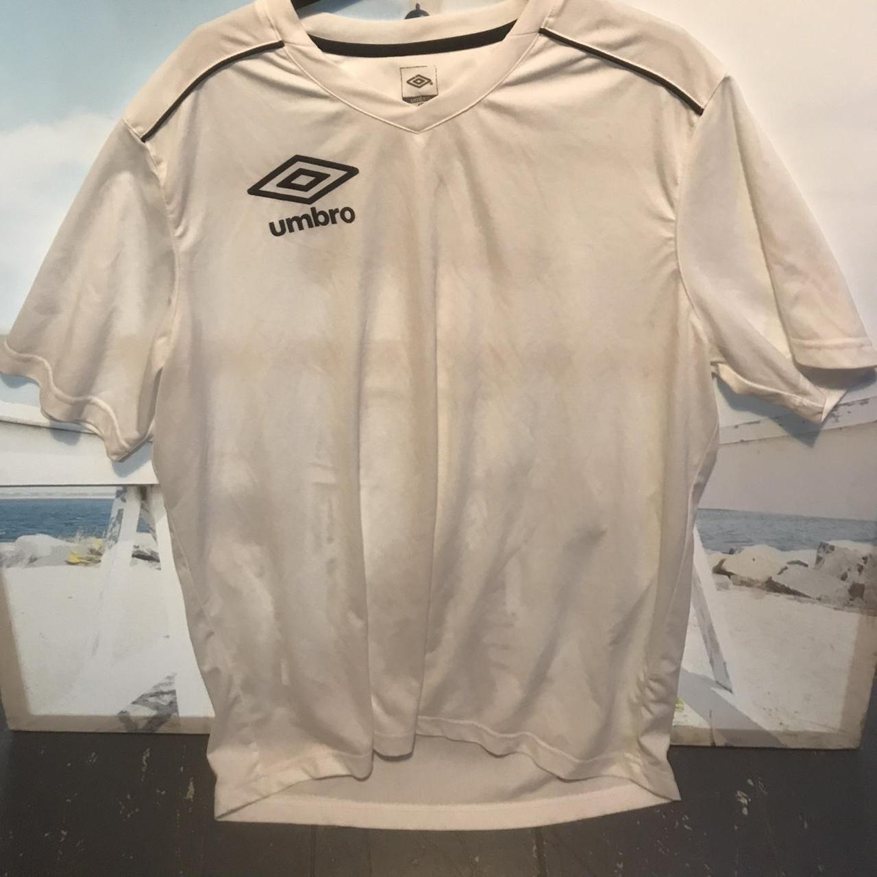 umbro dri fit t shirt