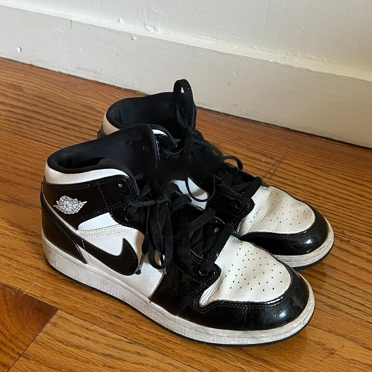 Black and White Nike Jordan Black sneakers US 6.5Y Depop