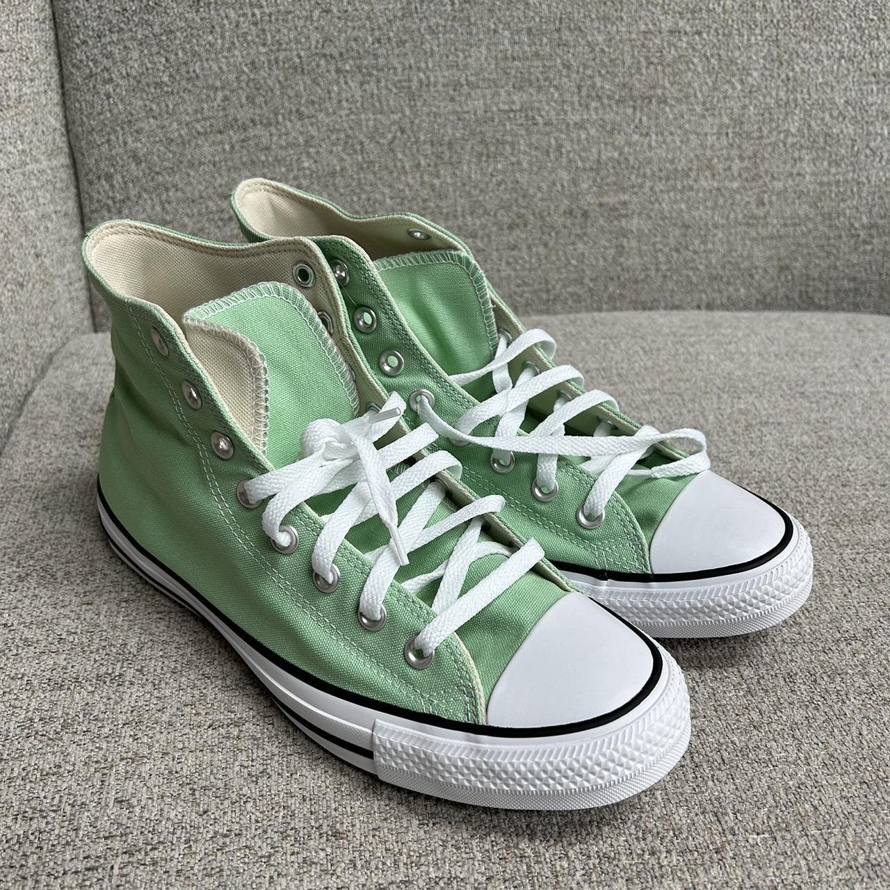 Mint green sale chuck taylors