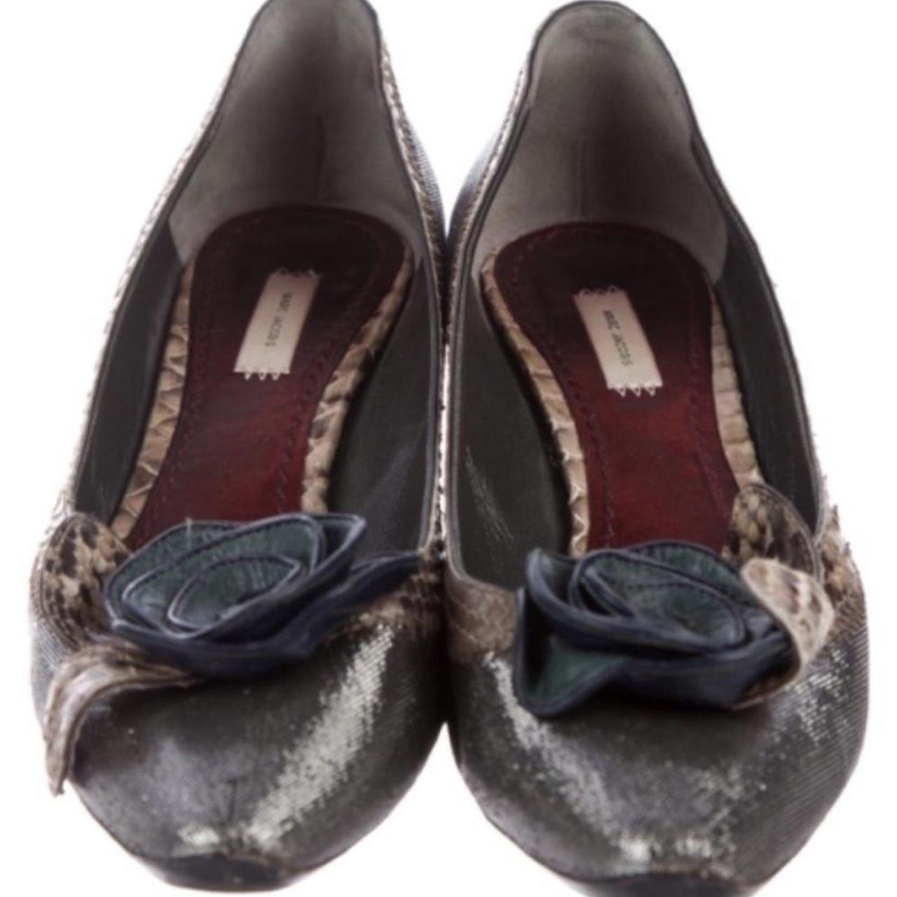 marc jacobs black heels