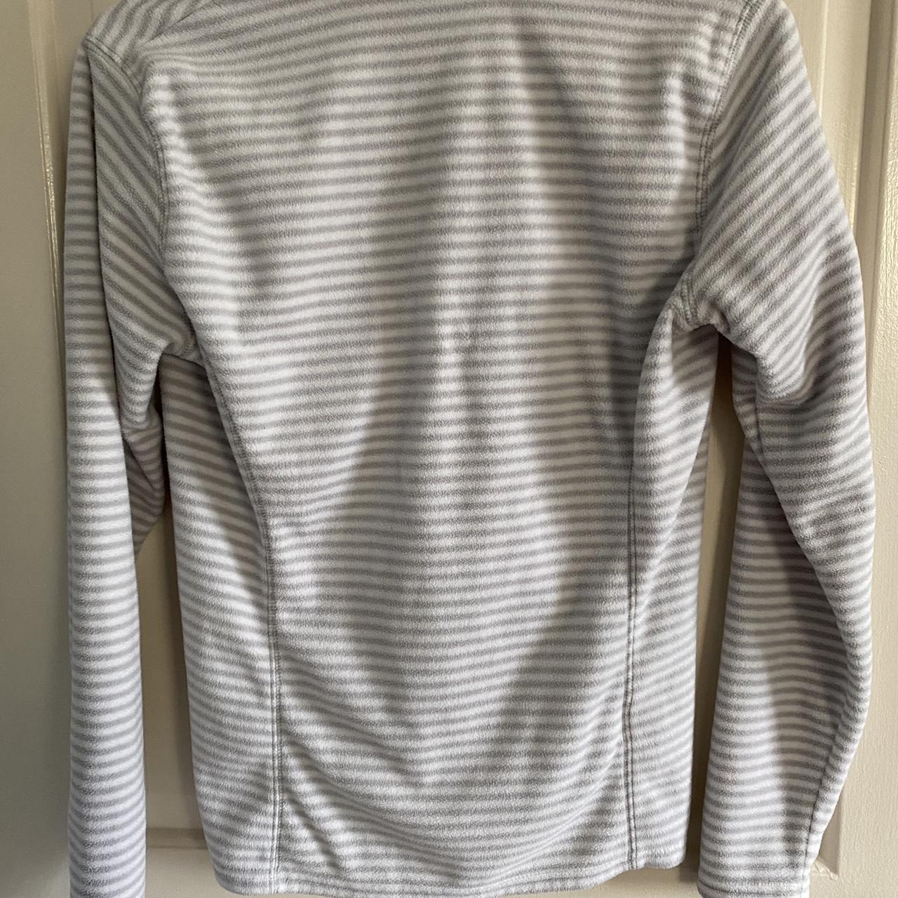 Eddie Bauer Women's White and Grey Sweatshirt | Depop