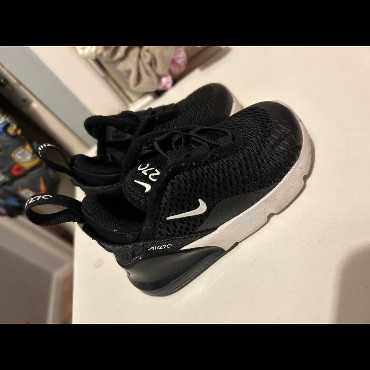 Black nike outlet 270s