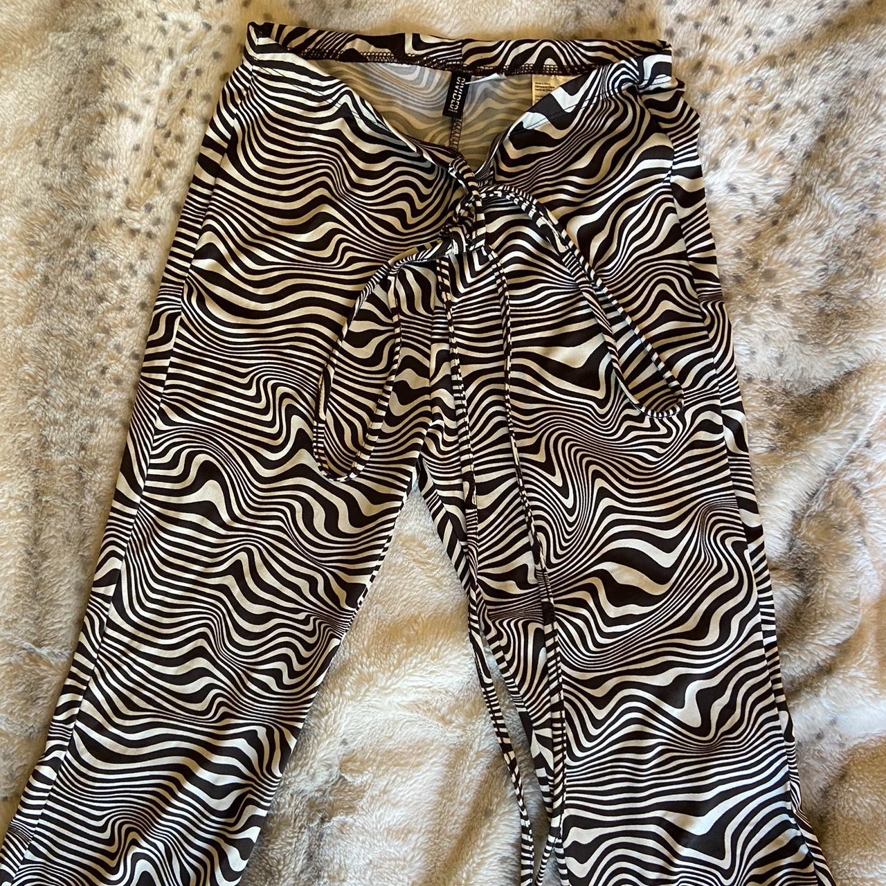 H & M zebra style pants // $10 ^^second picture is... - Depop