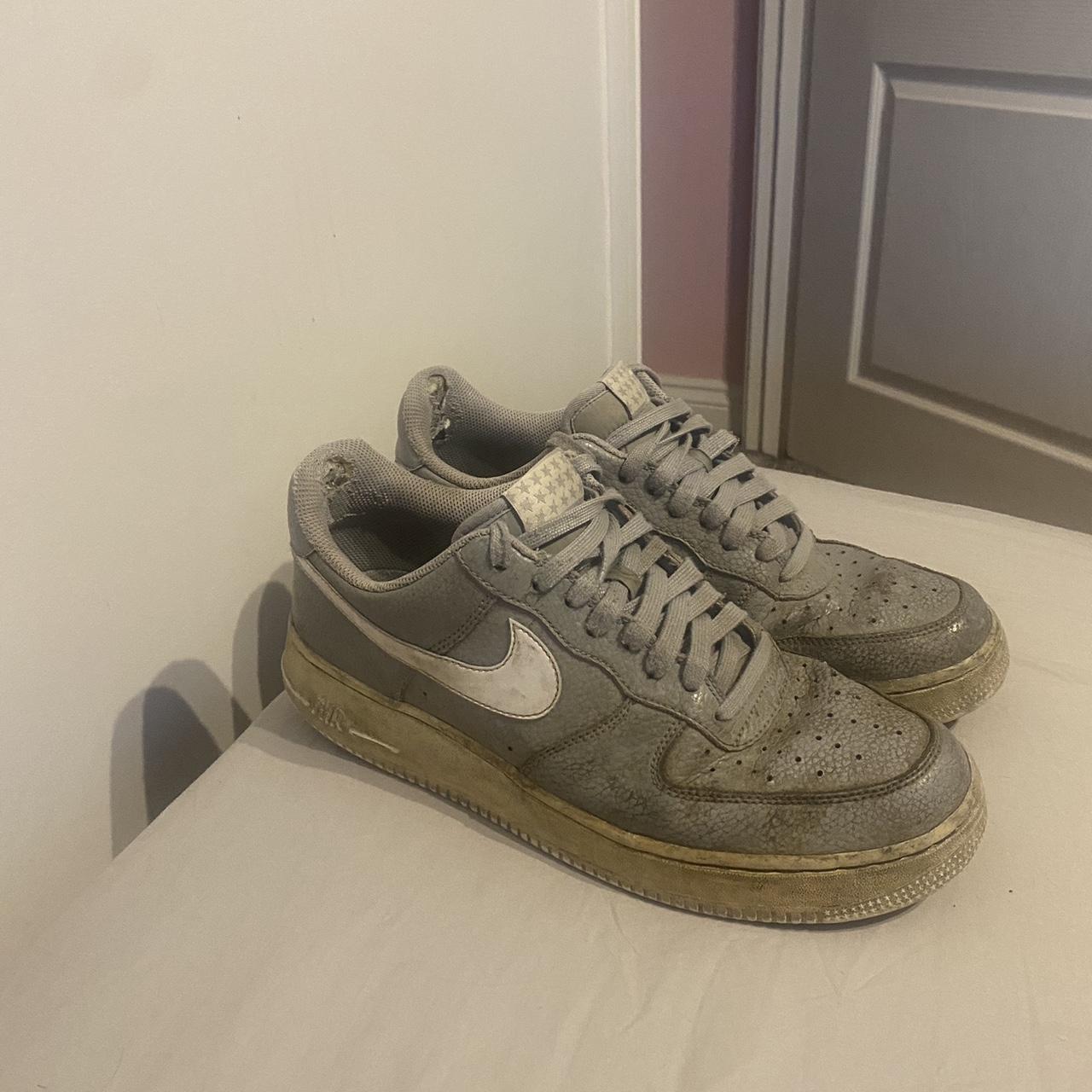 grey nike trainers air force