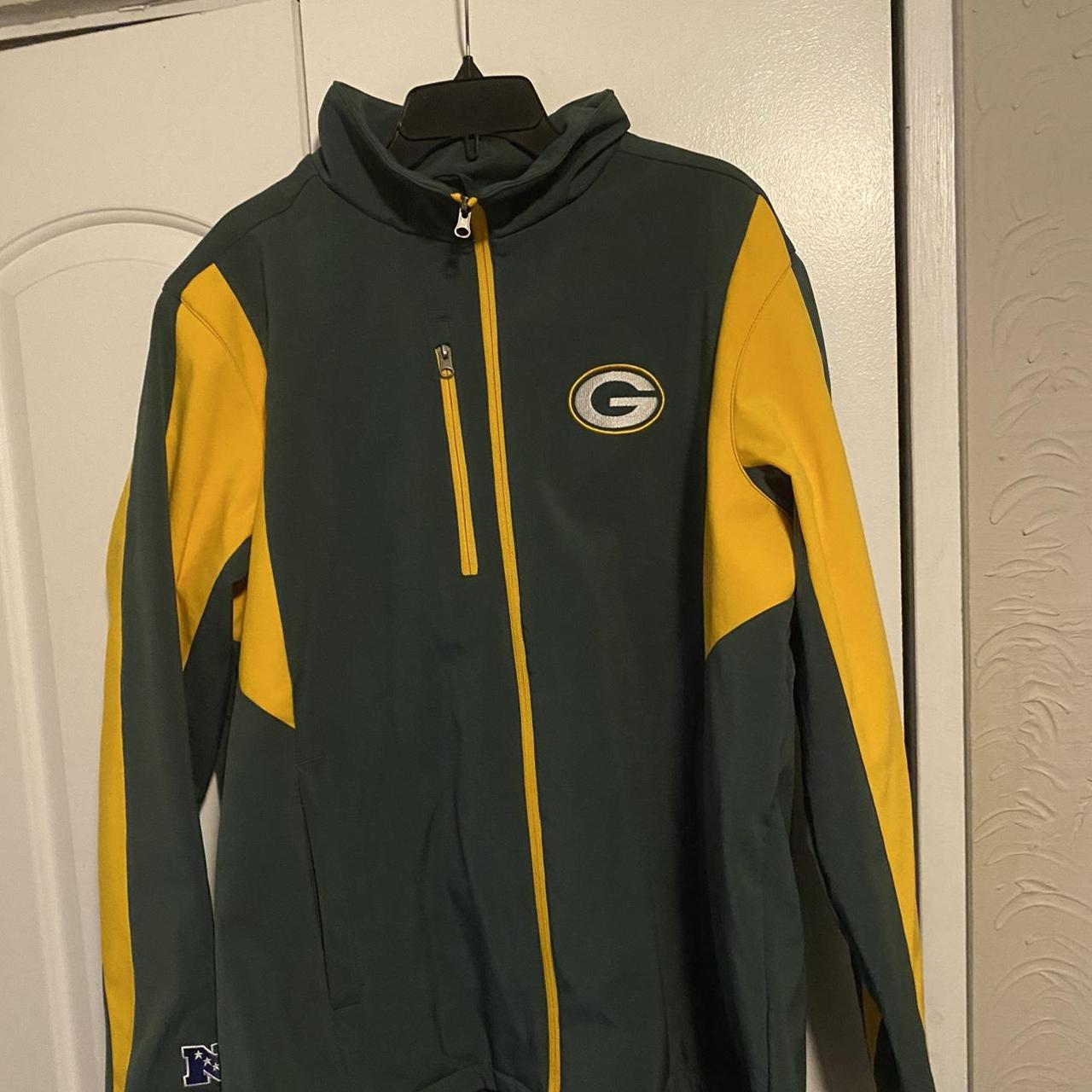 NFL Men's Green and Yellow Jacket Depop