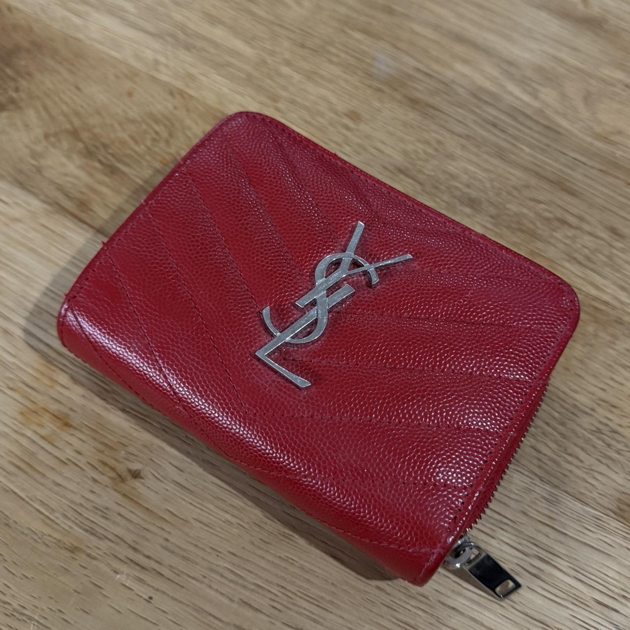 item listed by yayjin