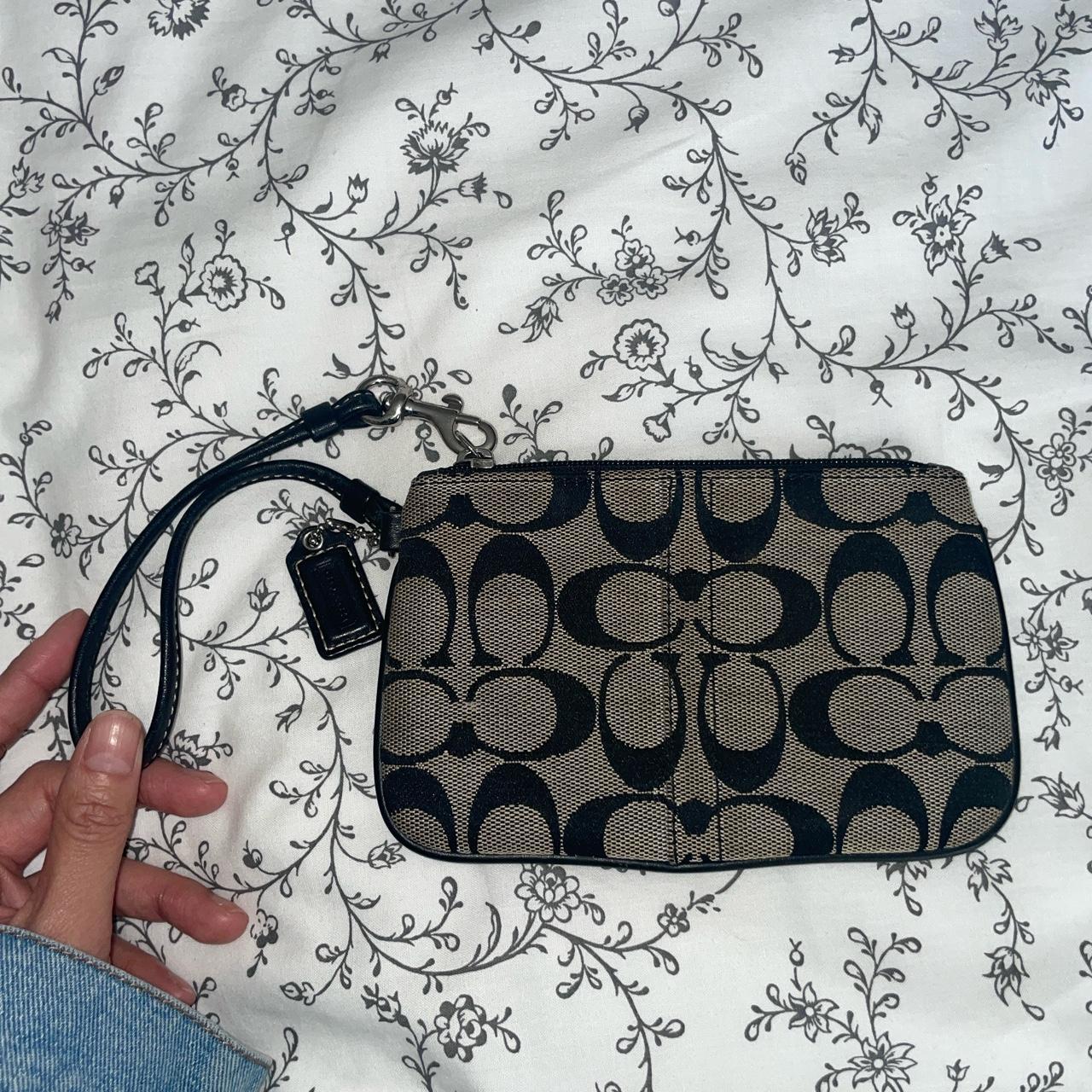 VINTAGE COACH WRISTLET ✨ Minor staining on the white - Depop