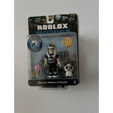 This Roblox action figure set includes Mia, a... - Depop