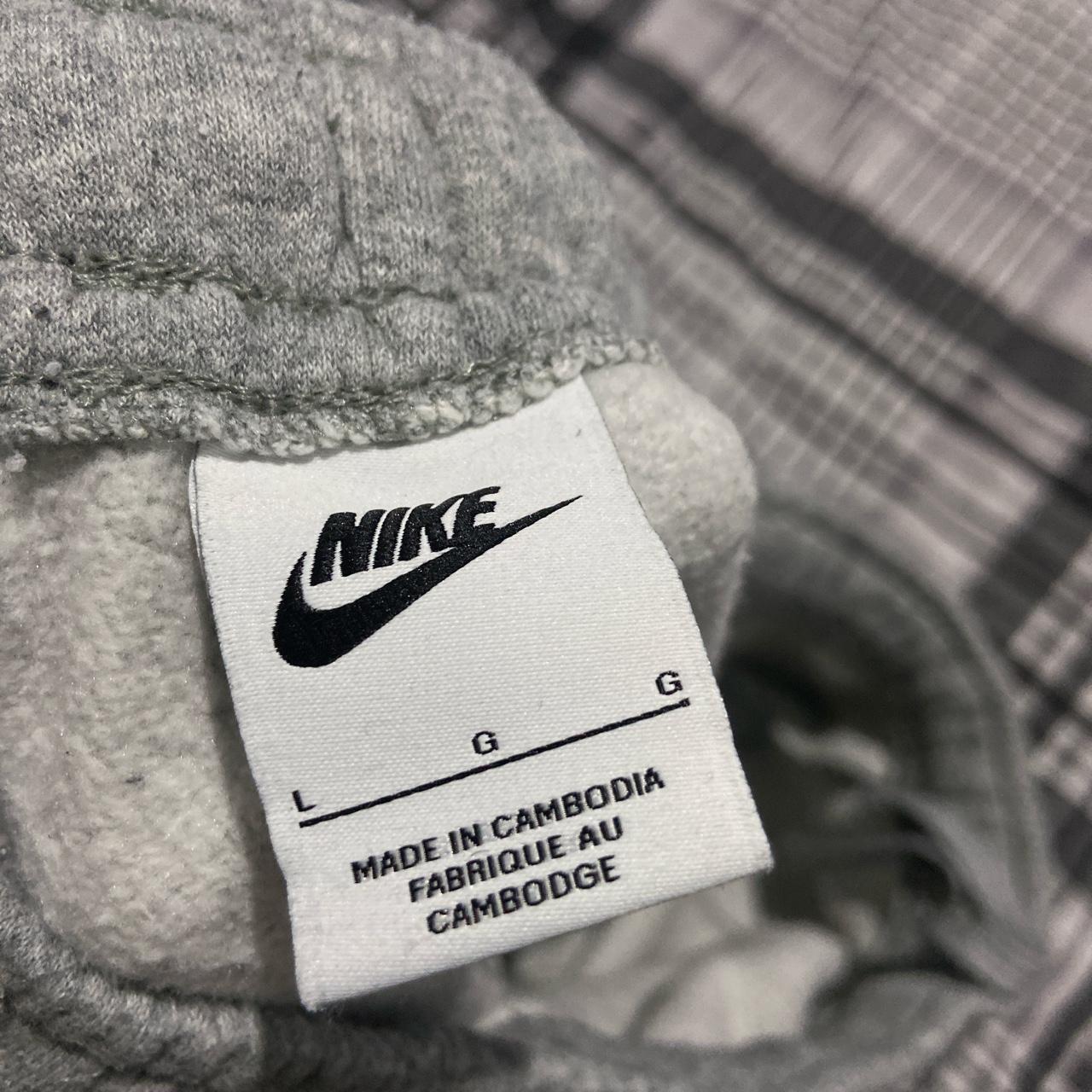 mens grey nike bottoms