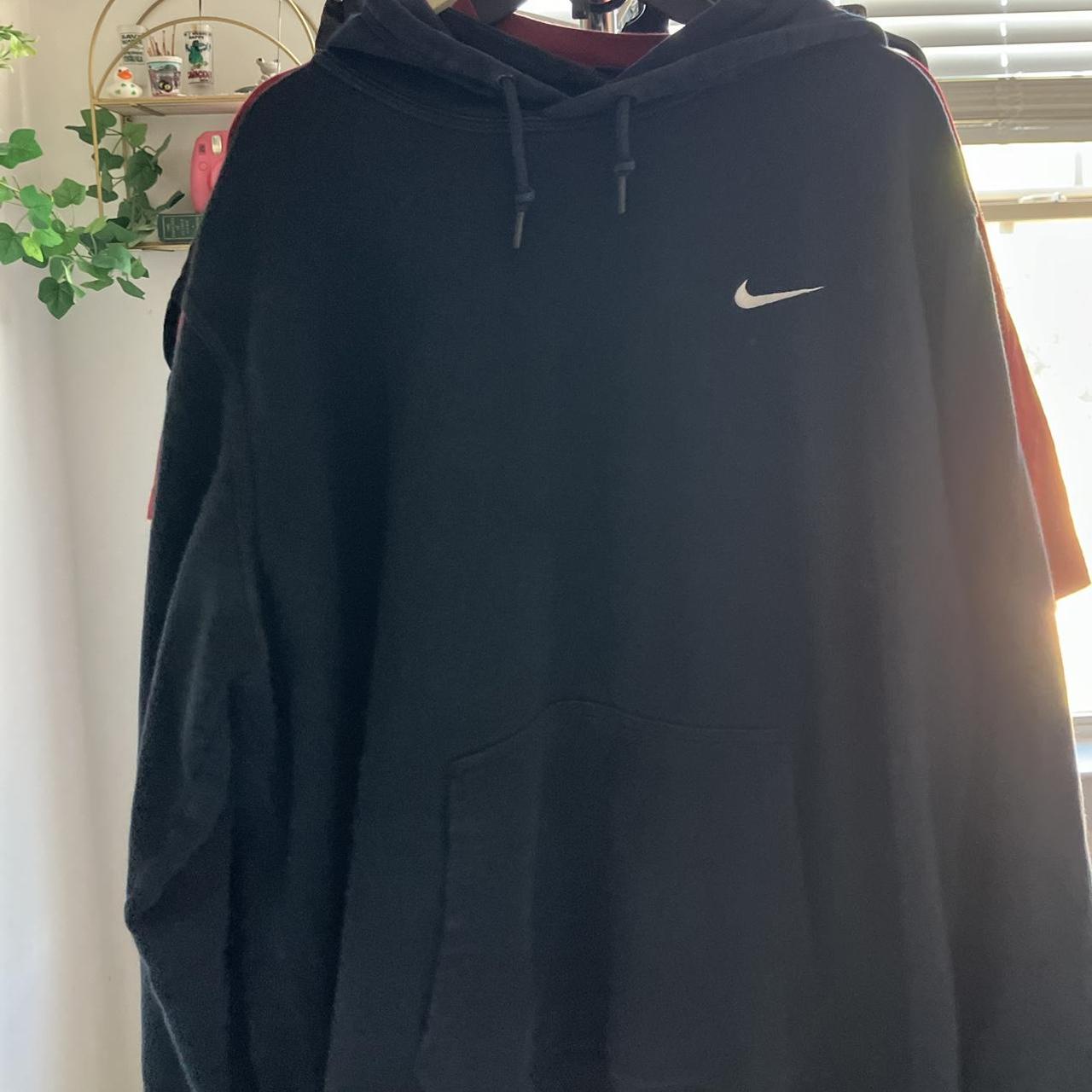 Nike hoodie XXL Has a small un noticeable stain on Depop