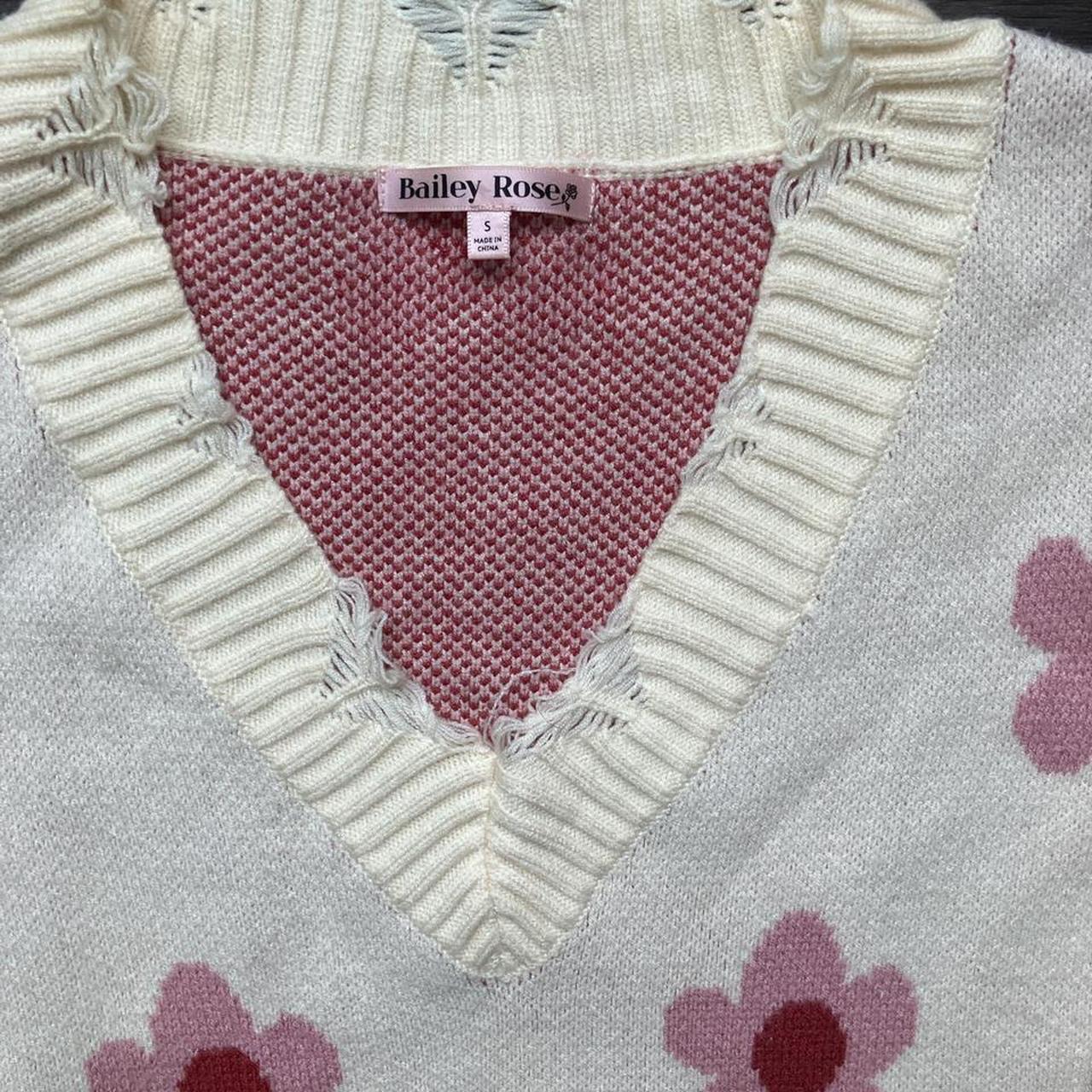 Bailey Rose sweater 20 by 20 inch Size Sm Cream... - Depop