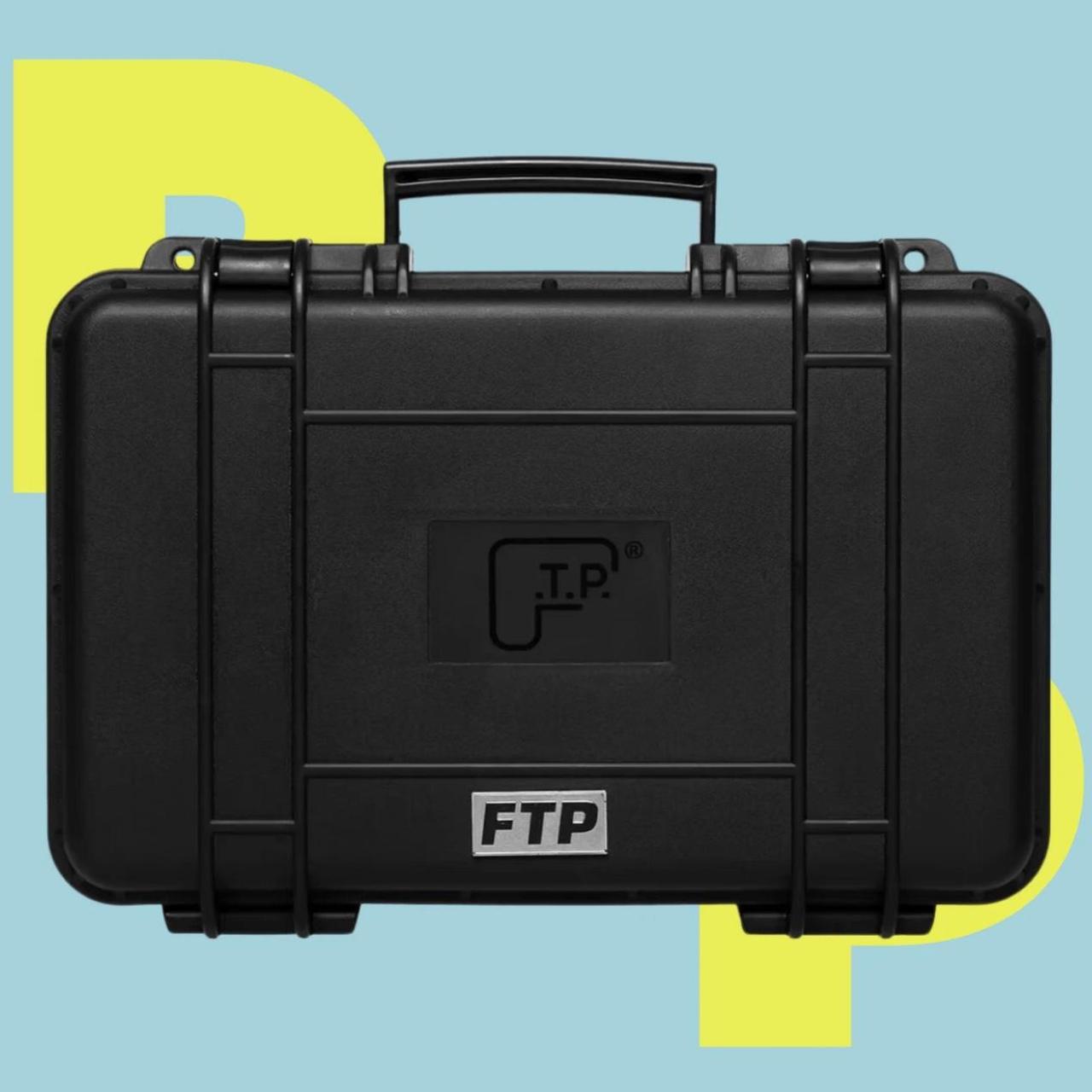 Ftp shoulder-bag - Depop