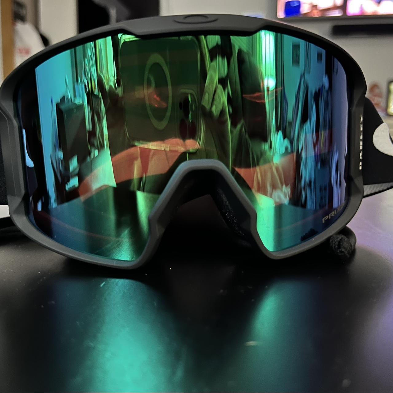 Oakley line shop miner jade iridium