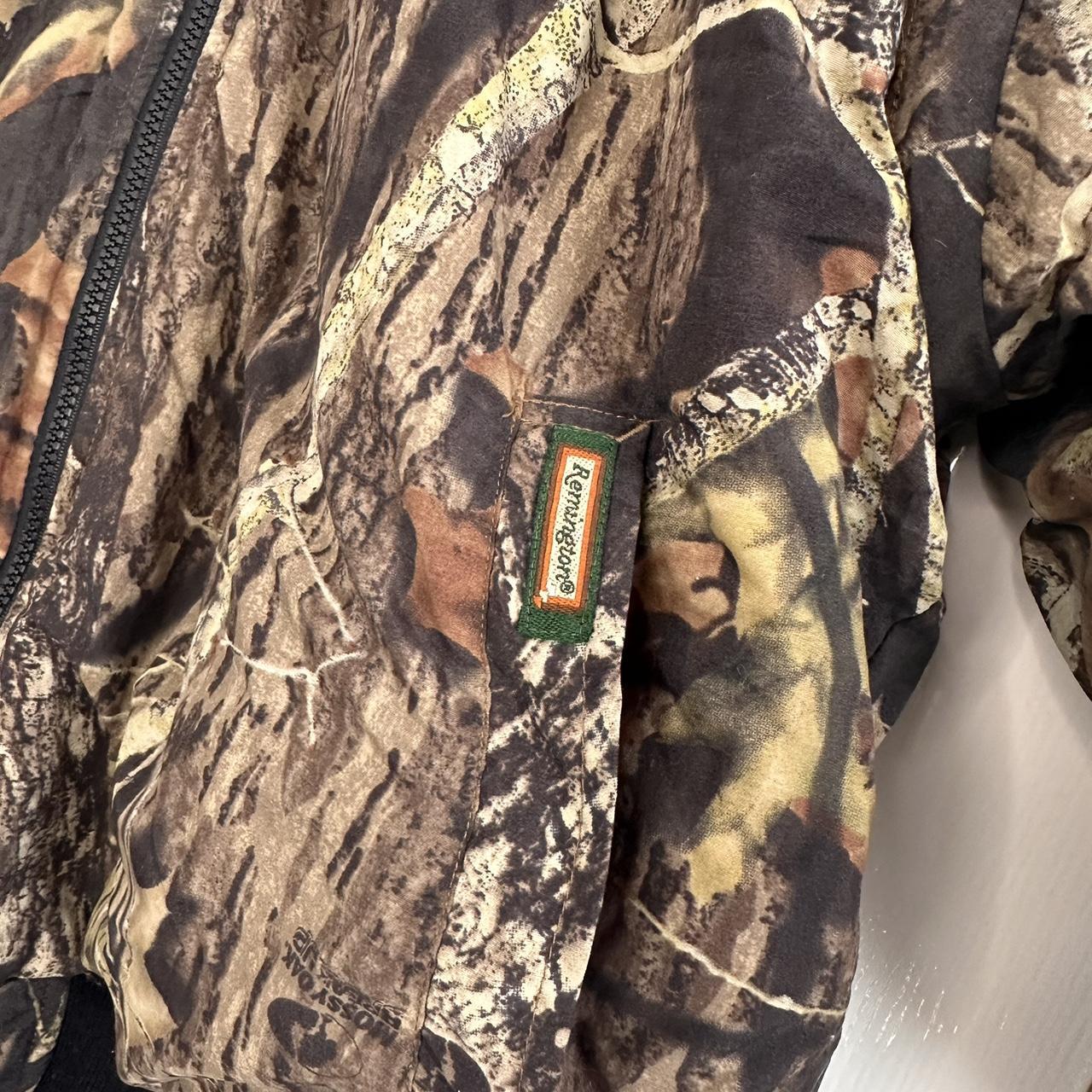 Vintage camo hunting jacket/gilet easy removable... - Depop