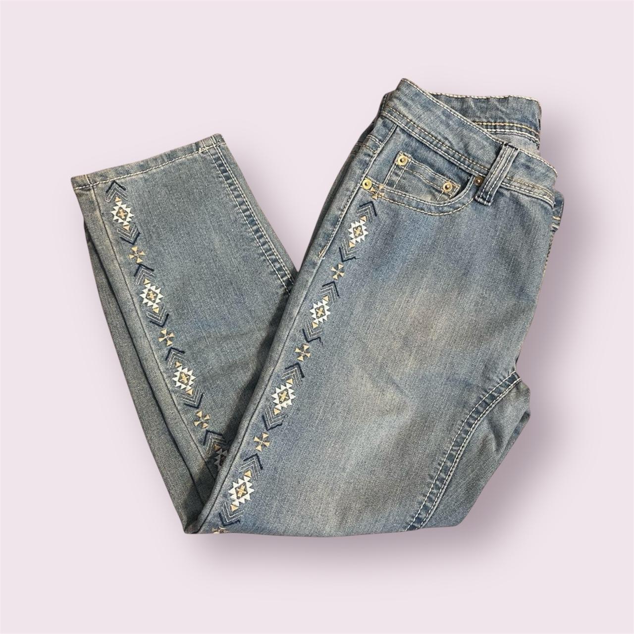 item listed by uniquelyyouthrift