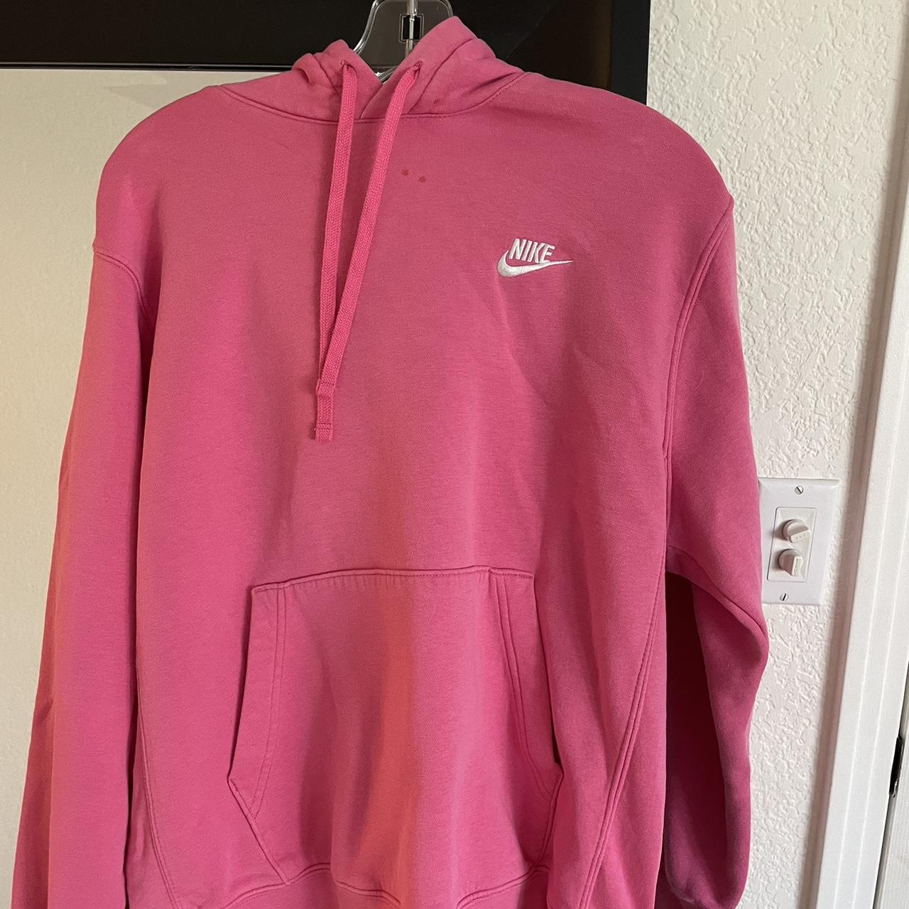 Nike Women's Hoodie | Depop