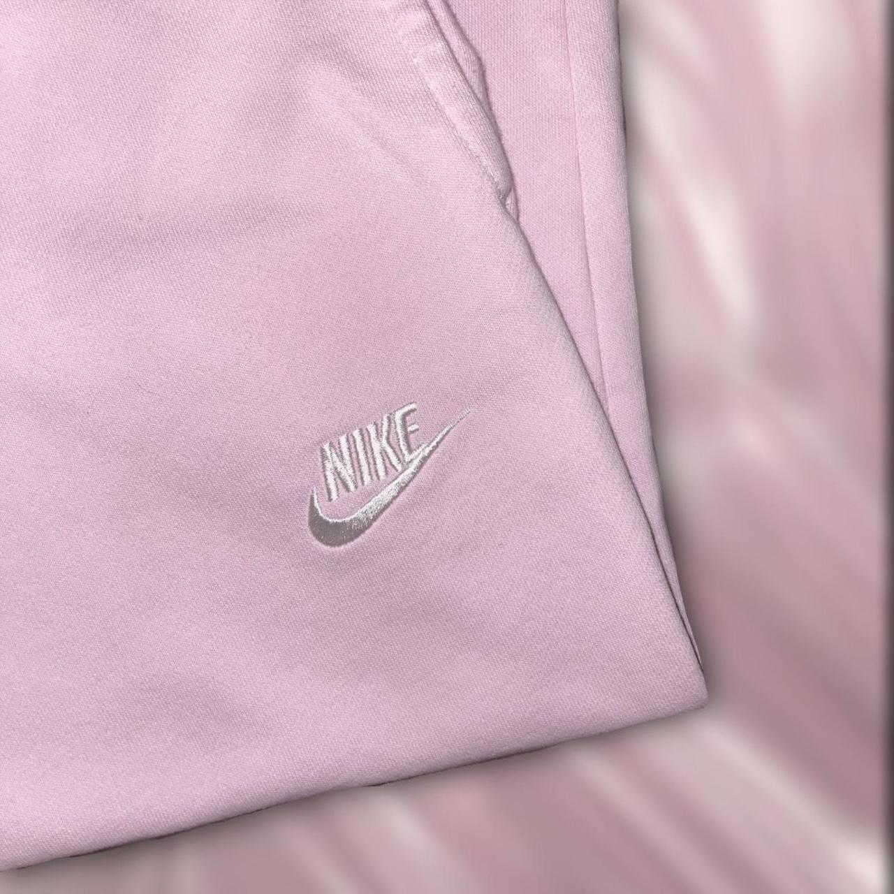 womens pink nike jogging suit