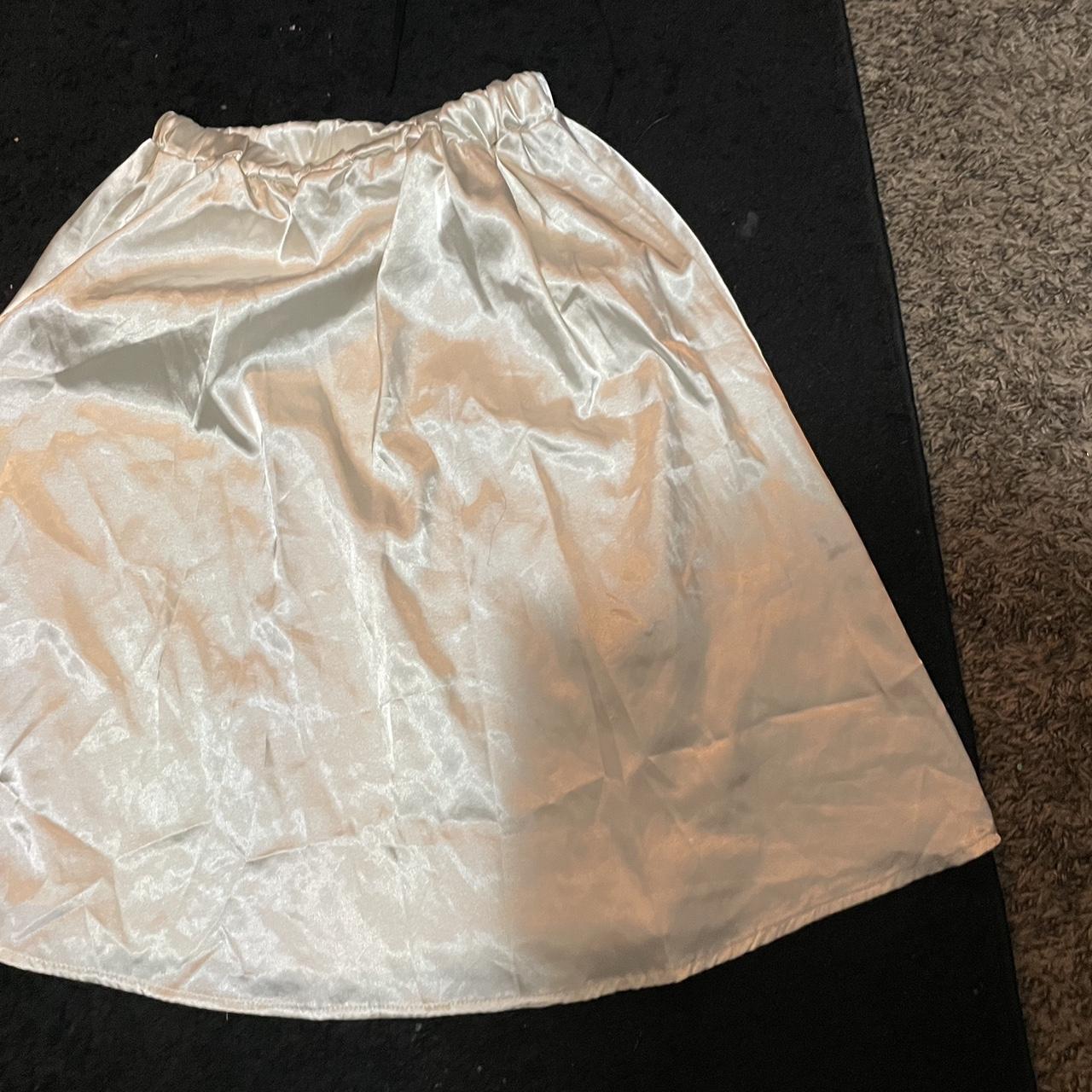 Women's White Skirt | Depop