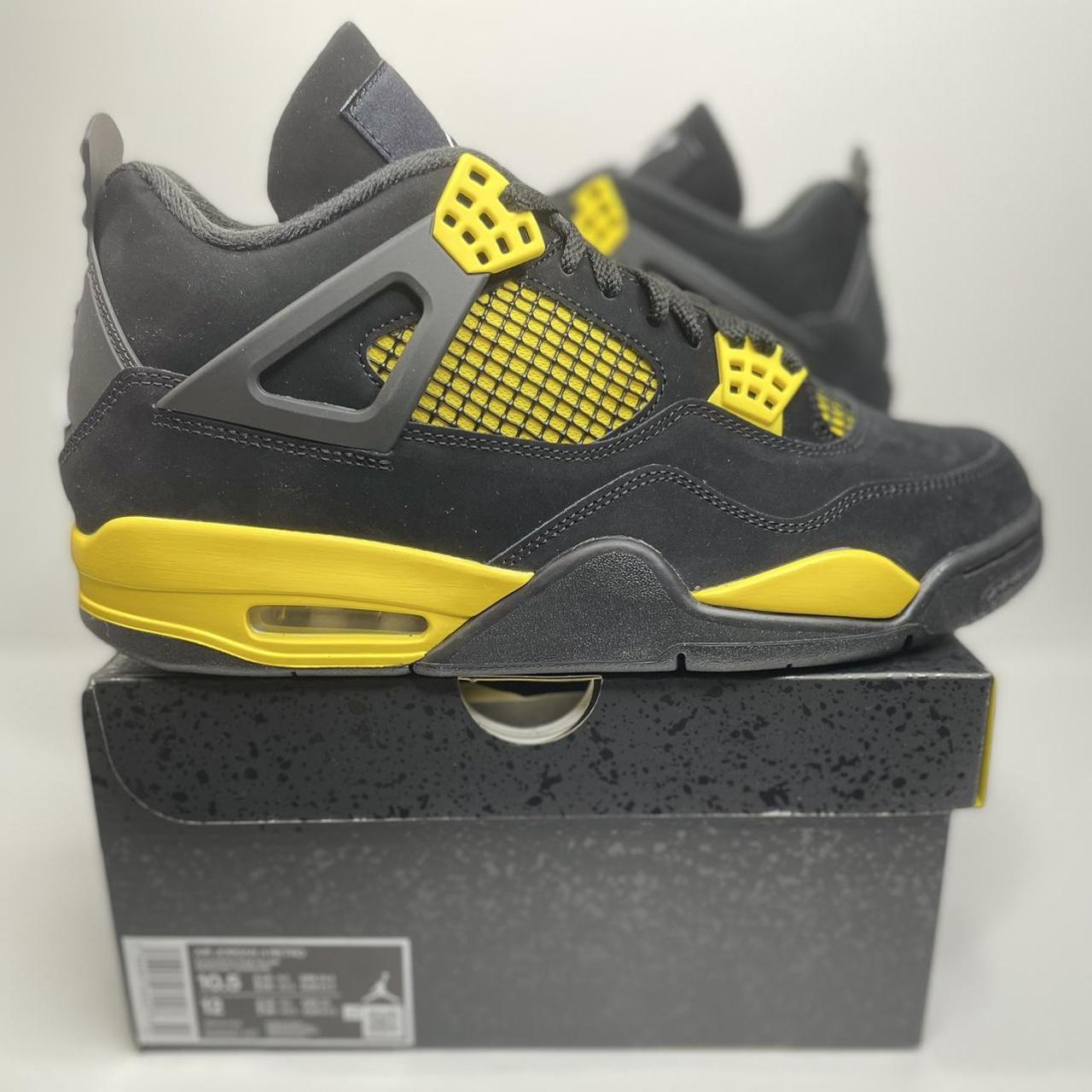 Jordan Men's Black and Yellow Trainers | Depop