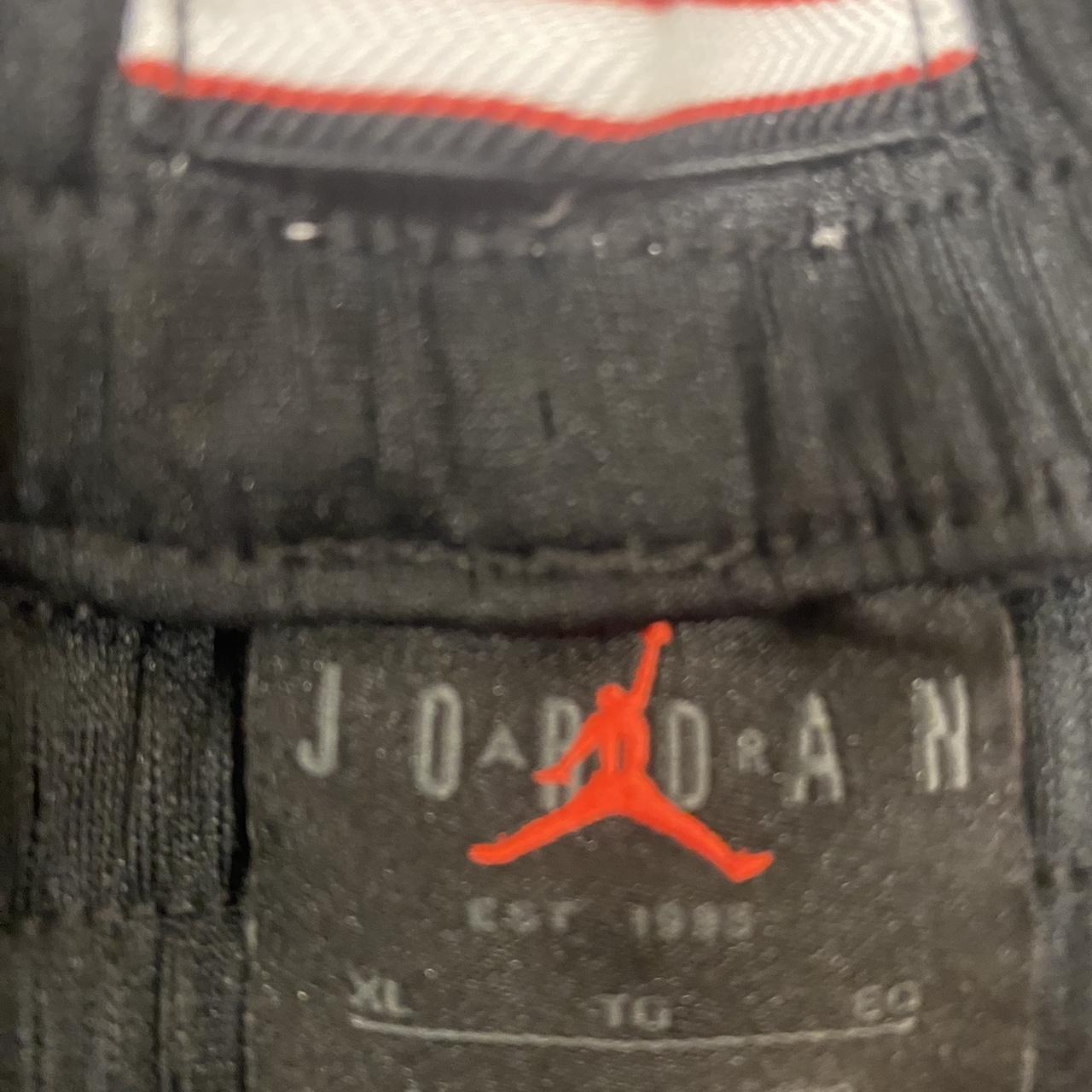 Jordan Men's Black and White Shorts | Depop