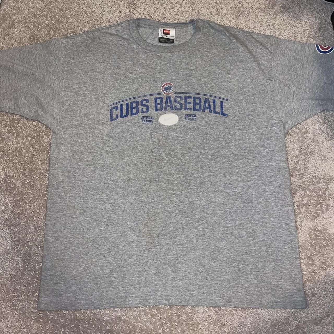 Item: Mens XXL Nike Chicago Cubs Shirt - Depop