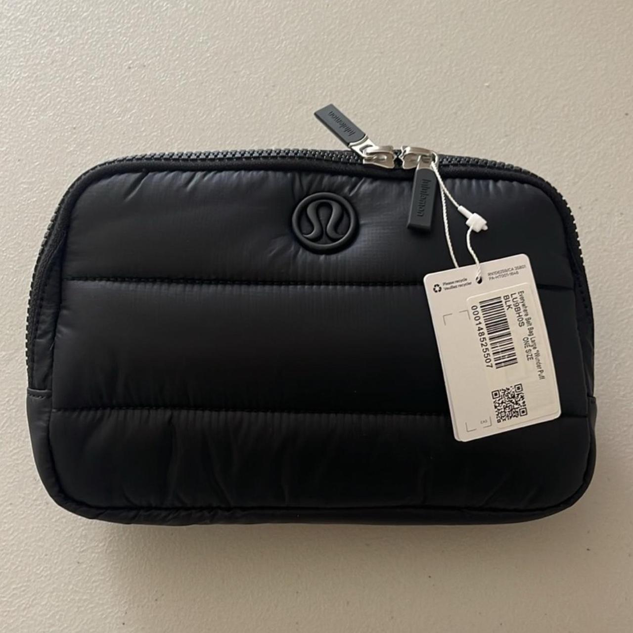 Lululemon Everywhere Belt buy Bag NWT *Sold Out Online*