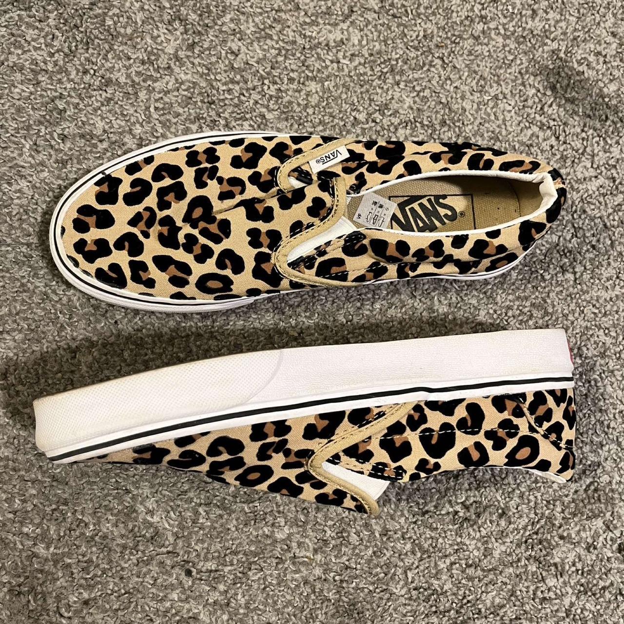 Slip on cheetah on sale vans