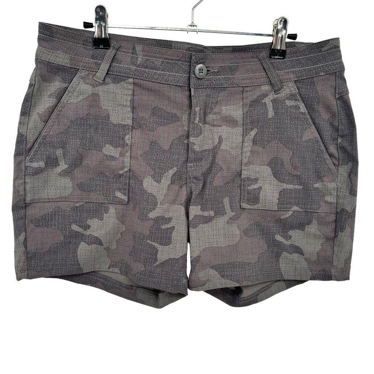 Fashion camo hiking shorts