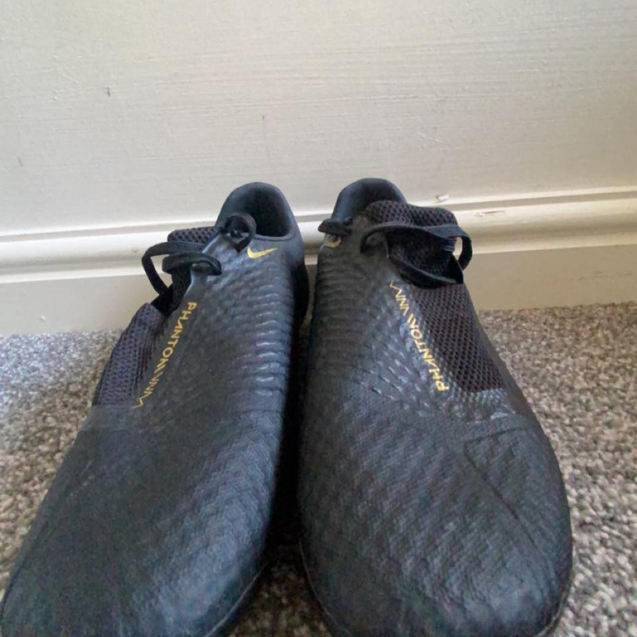 nike phantom black gold