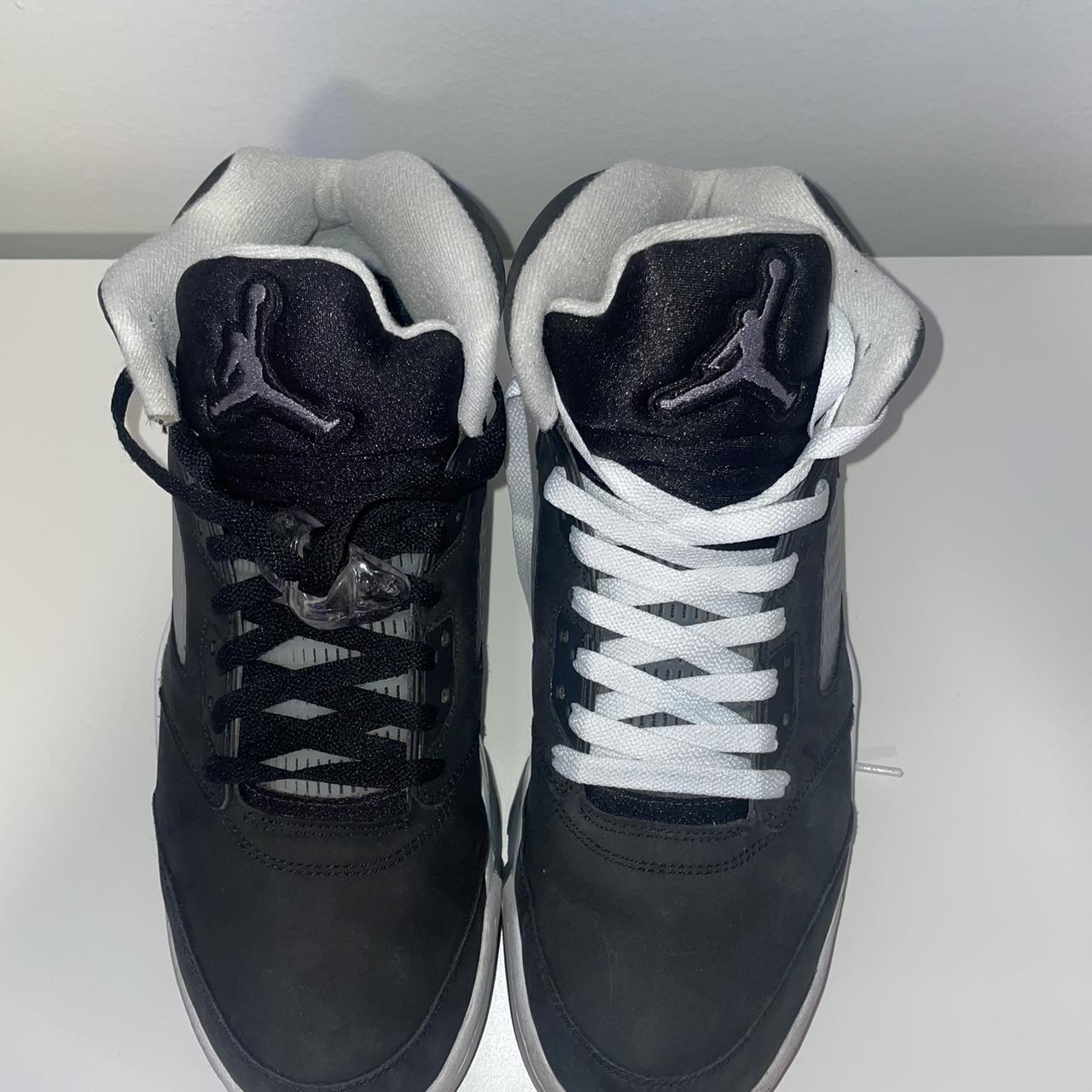 Jordan 5 Oreo Size 11 I will relace the right shoe - Depop