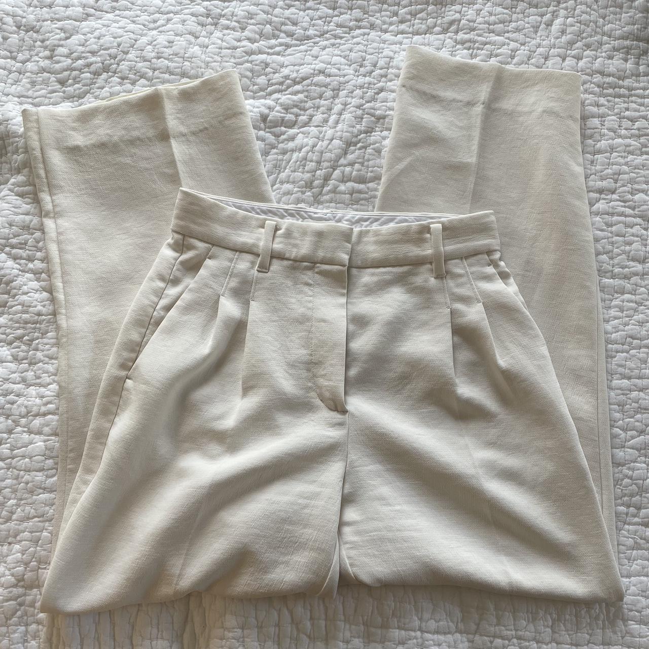 NWT Aritizia Brennan Pant in GD Fossil - Depop