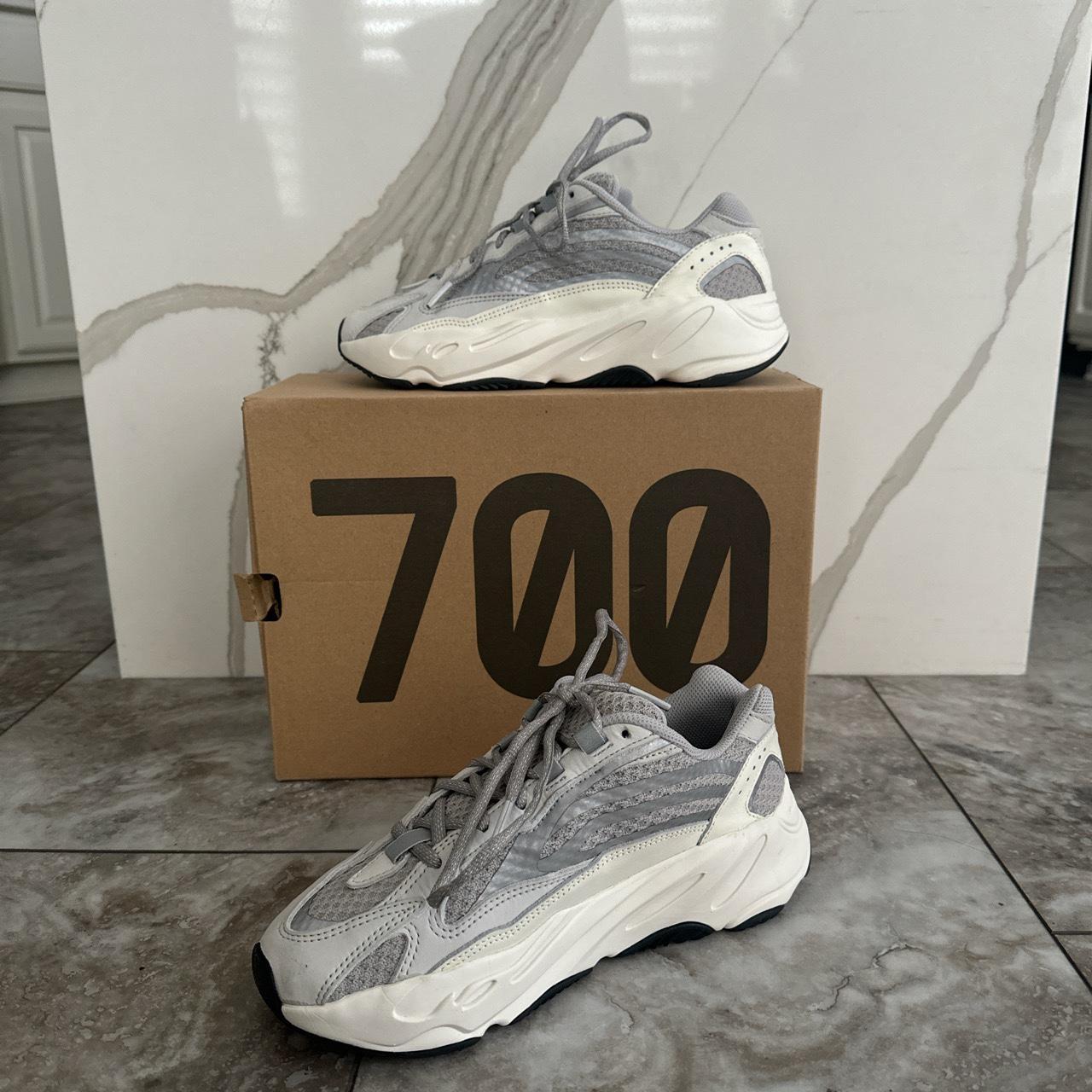 Yeezy 700 static on sale sizing