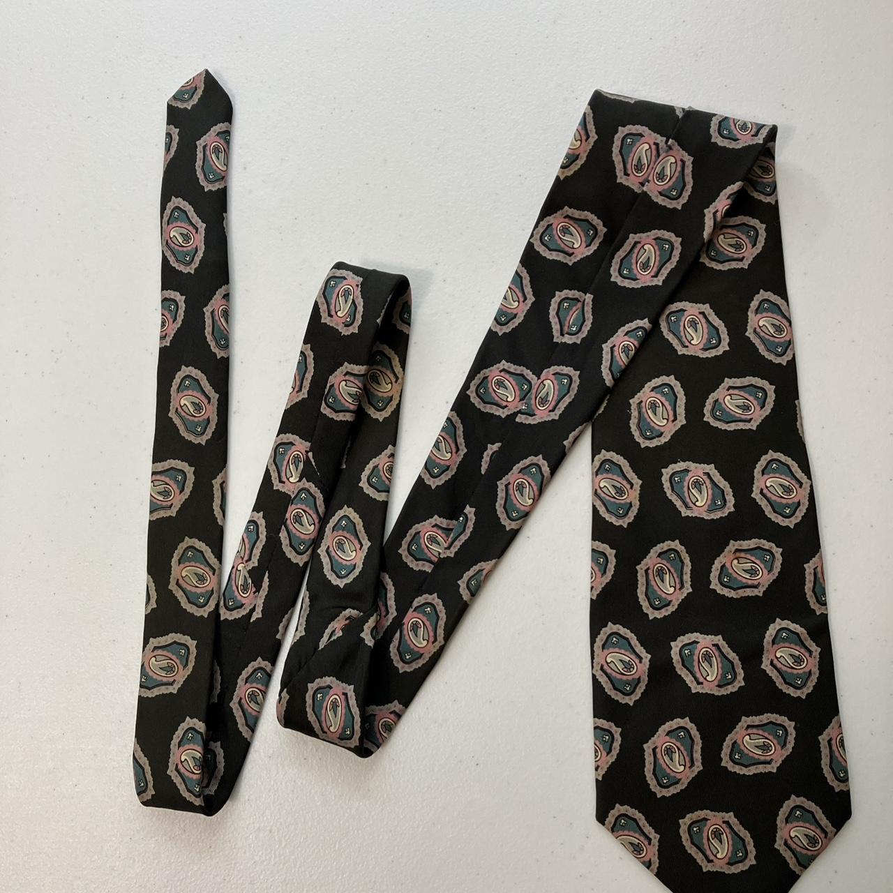 item listed by fashionluxelab