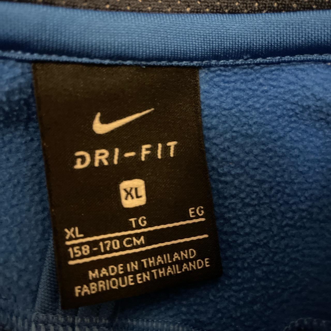 does nike dri fit run small