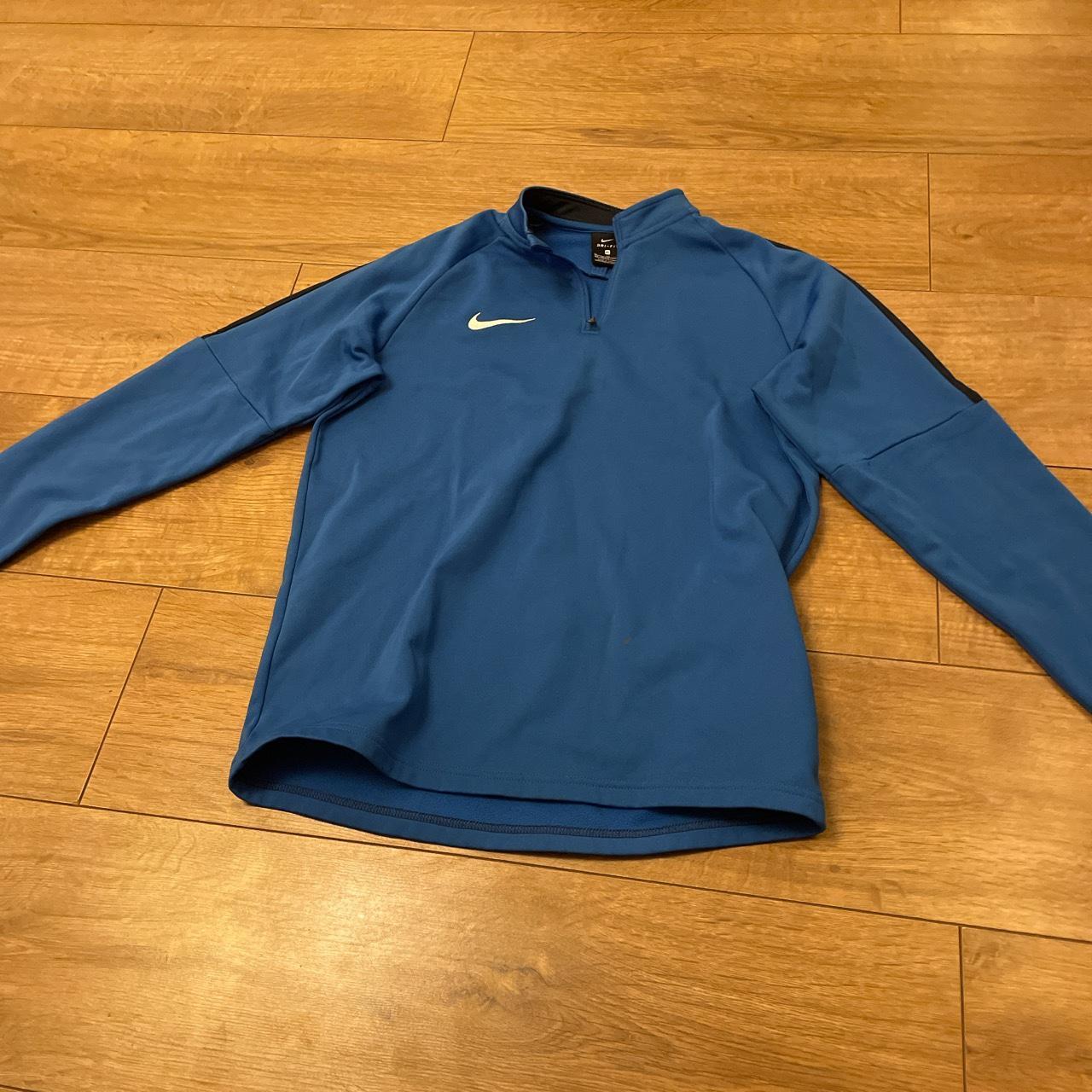 nike dri fit blue top