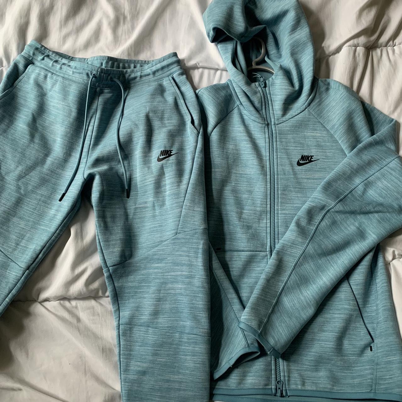 nike cerulean tech fleece