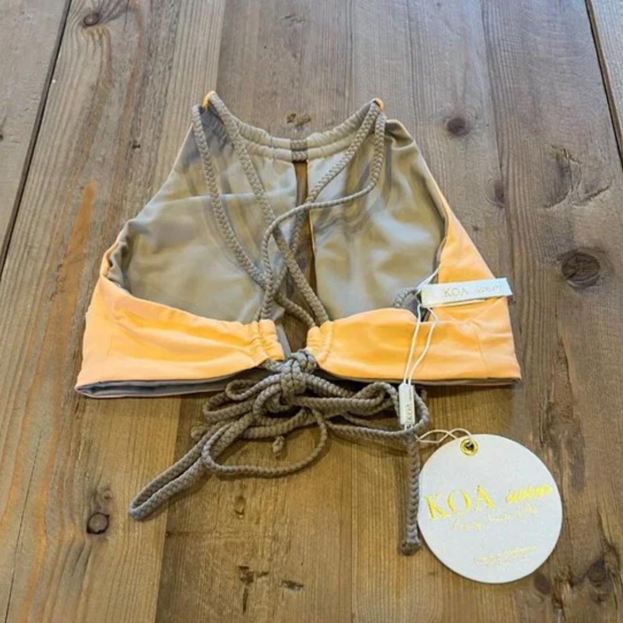 KOA Wanderlust Peach and Tan Reversible 2024 Bikini Top Size Small NWT