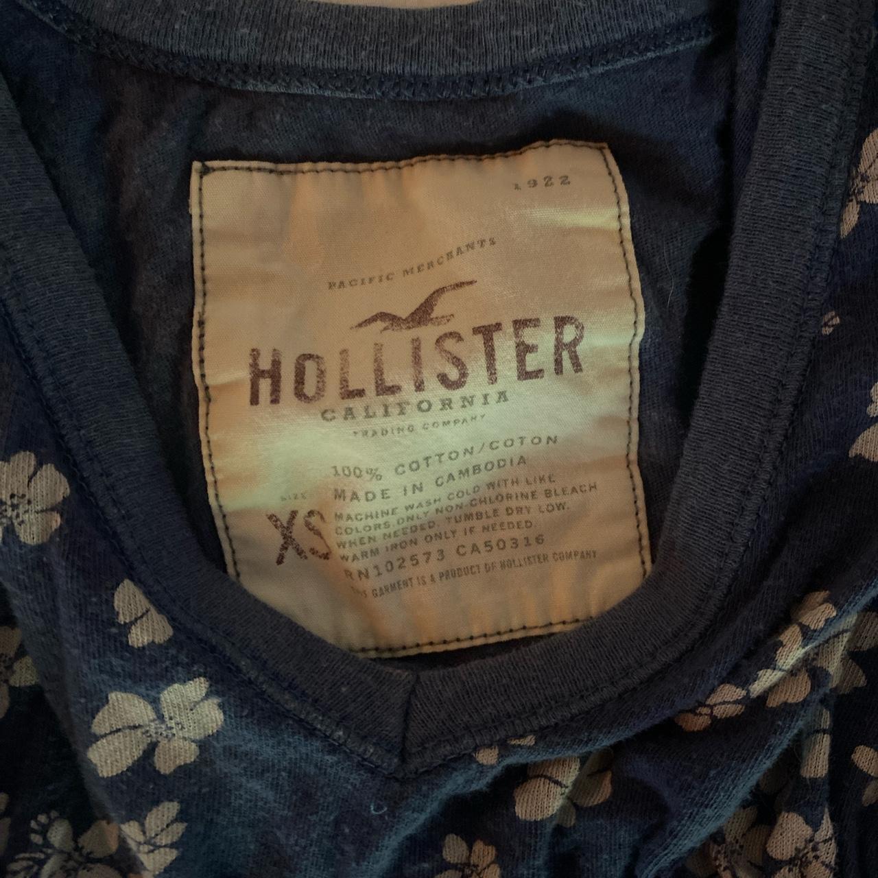 2000’s Hollister Top Used in Great condition,... - Depop