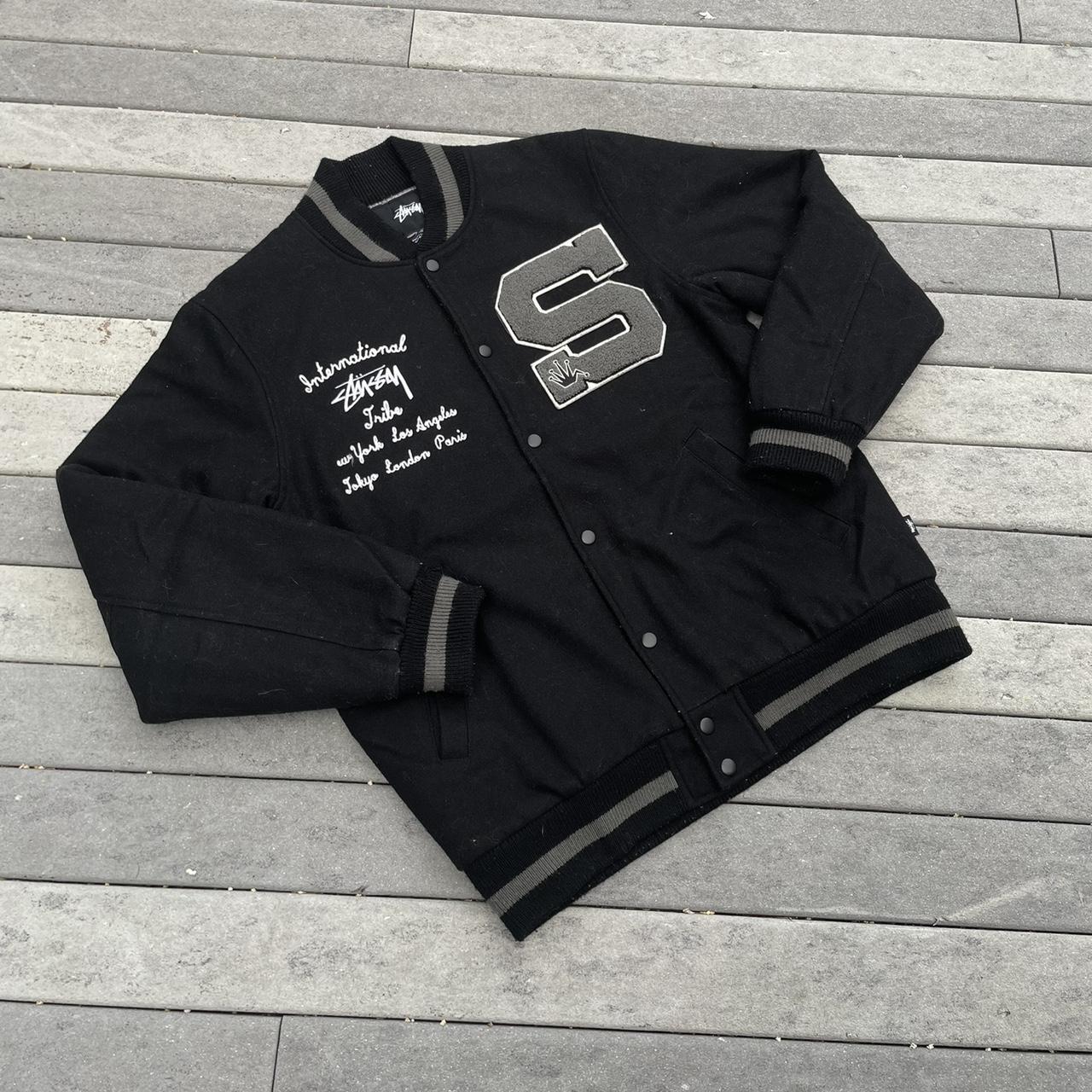 【たつや】Stussy kodp varsity jacket➕ シャツ Stussy varsity-jacket - Depop
