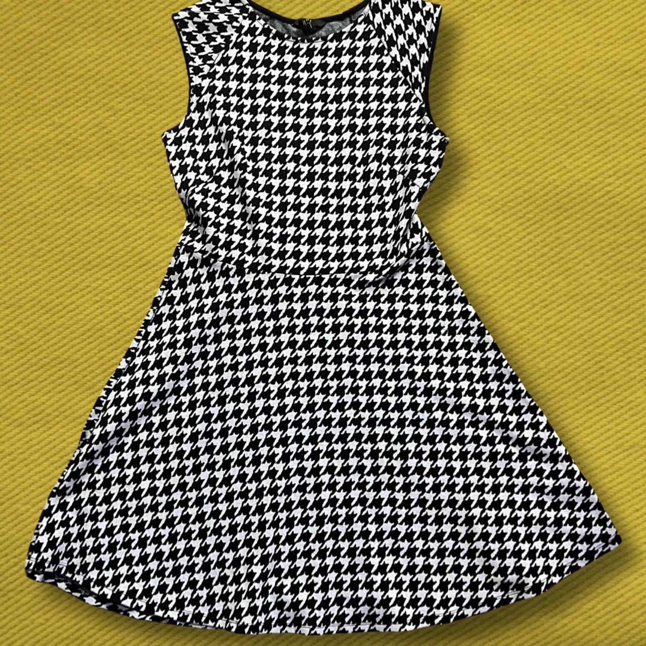 H&m 2024 houndstooth dress