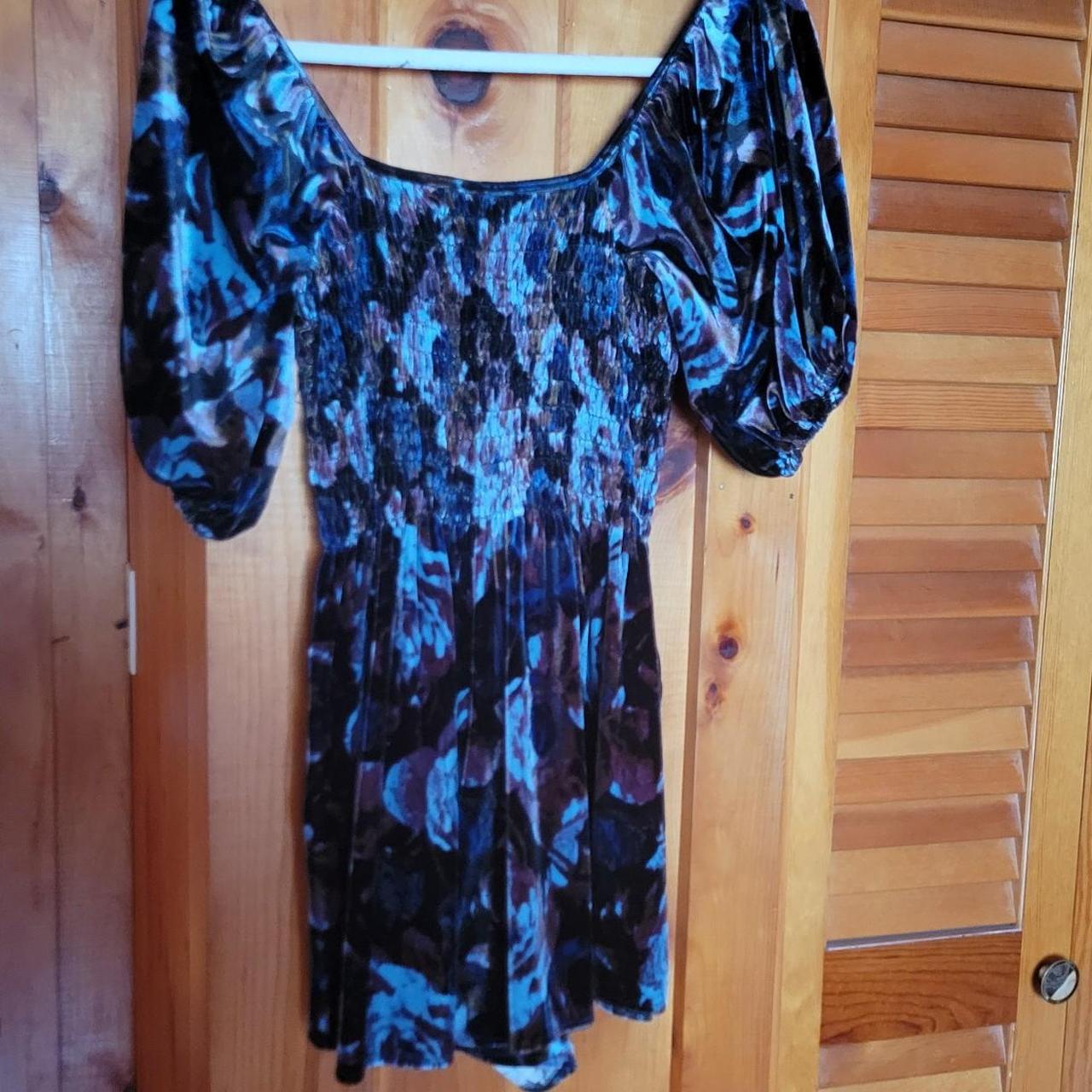 item listed by honeybob33