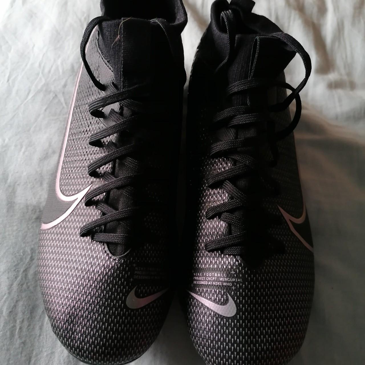 mens nike football boots black