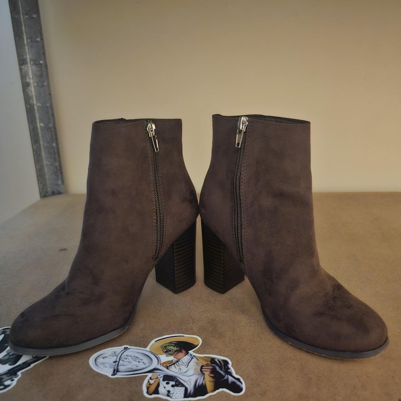 item listed by stepsellr