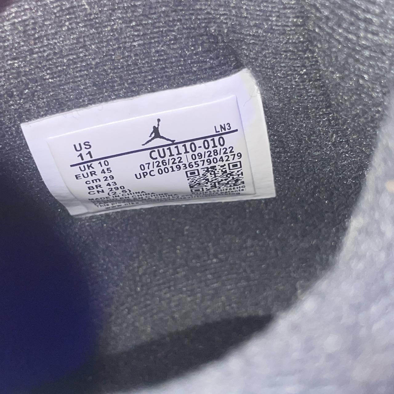 mens black cat jordan 4