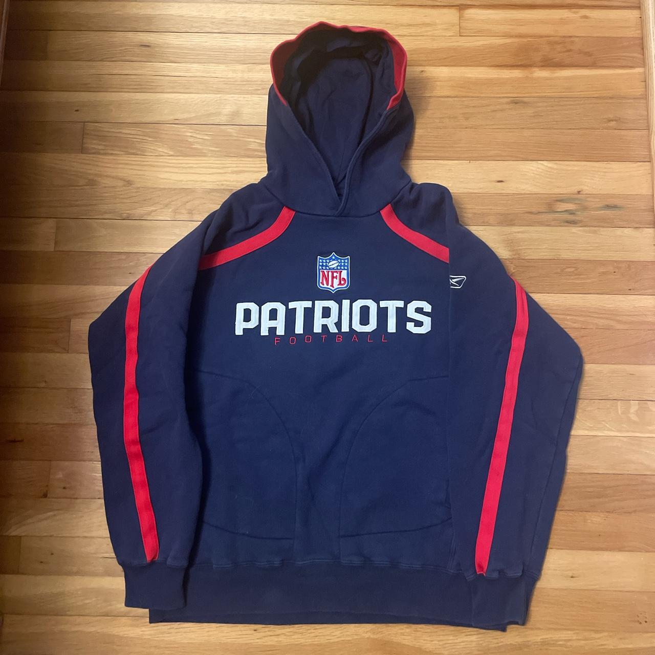 New England patriots hoodie men's large sweatshirt - Depop